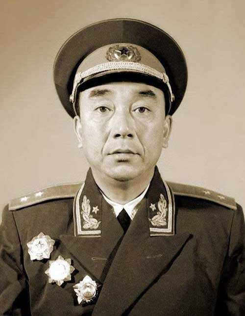 张贤约中将